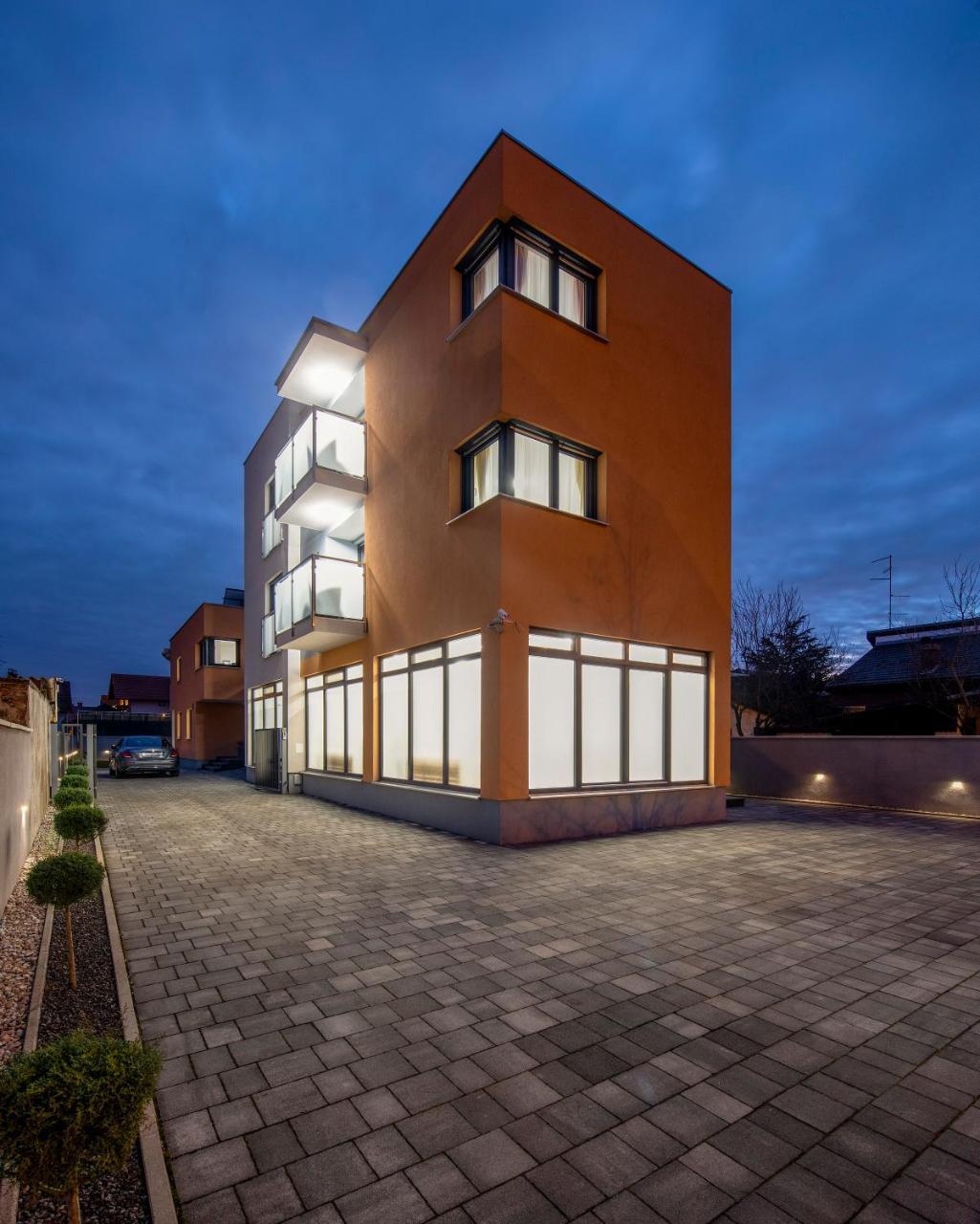 Ratkajec Luxury Apartments Varaždin Buitenkant foto